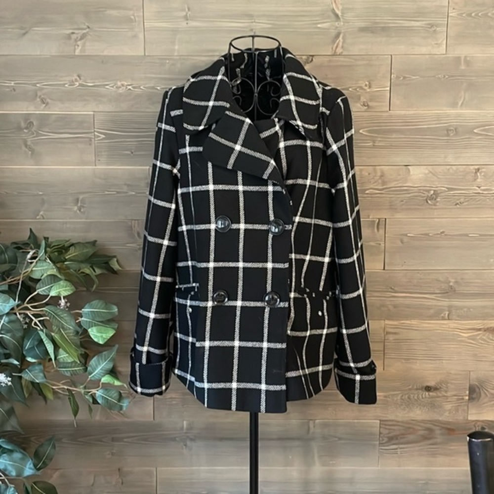 EUC, Larry Levine, black and white plaid swing double breasted coat